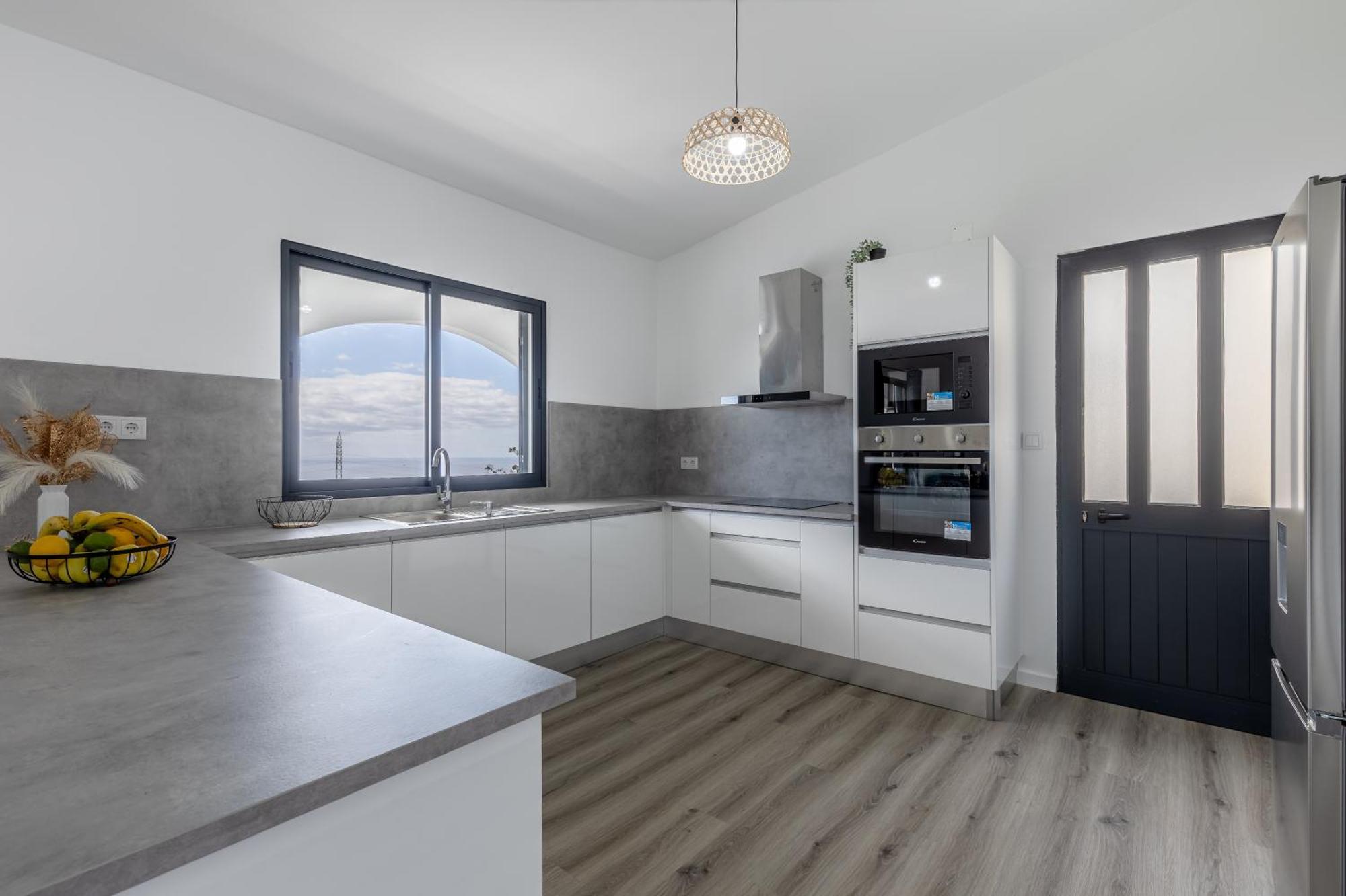 Maylily Seascape Villa