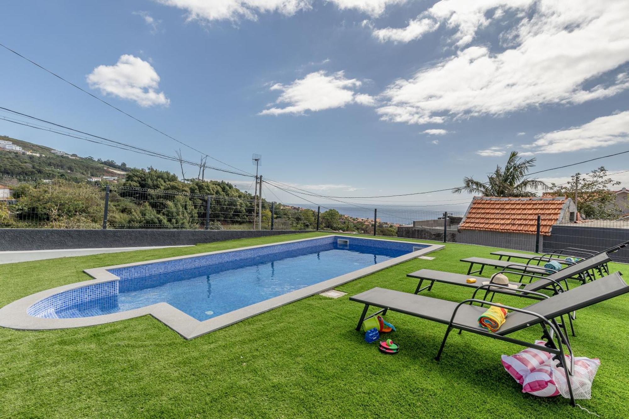 Maylily Seascape Villa Santa Cruz (Madeira)